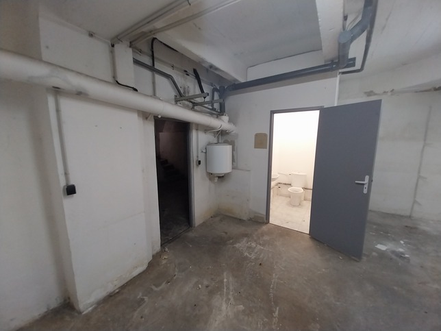 À louer - Local commercial 175 m² à Marseille - Bouches-du-Rhône (13)